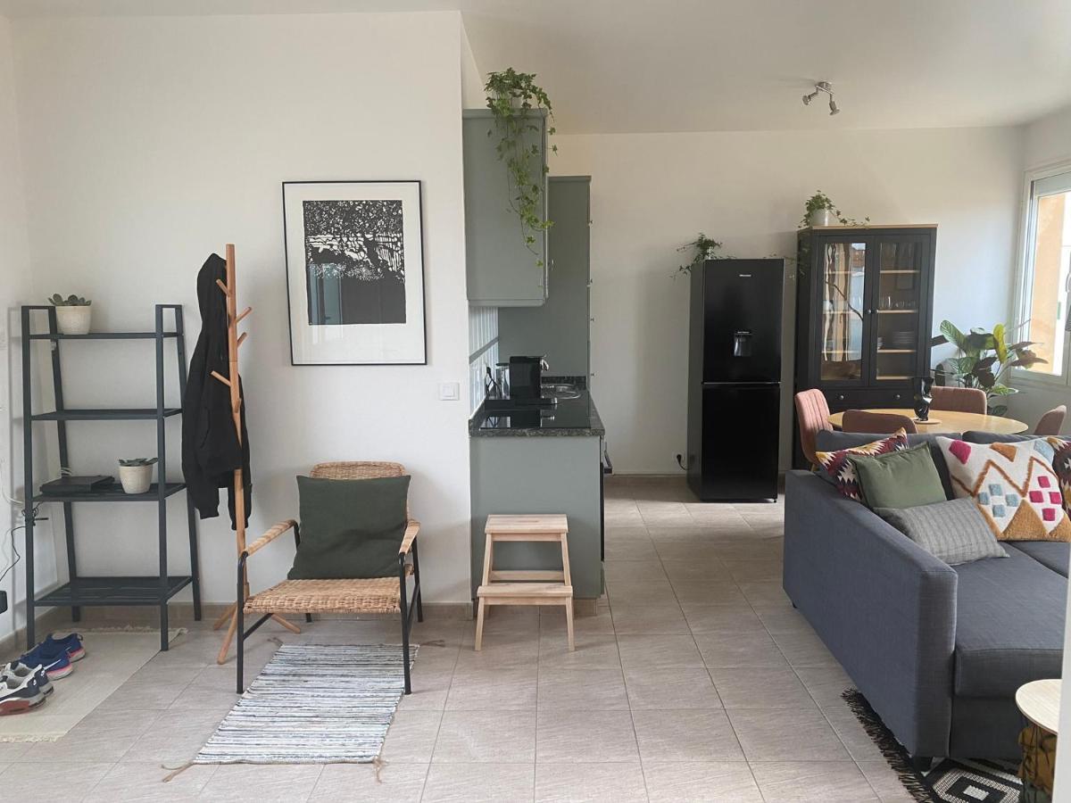 Appartement 2 Pieces De 44M² En Centre Ville Magny-les-Hameaux Eksteriør bilde